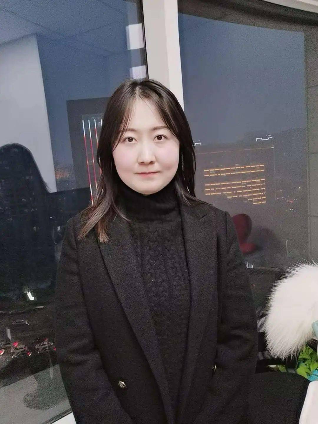 证券女(证券女销售好上吗)