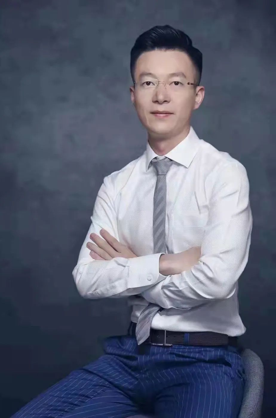 申万宏证券(证券账户开户哪家的费率低)